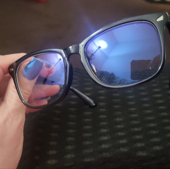 Blue light blocking glasses.NIB variety pack+bonus case,clean cloth, multitool. - Picture 4 of 6